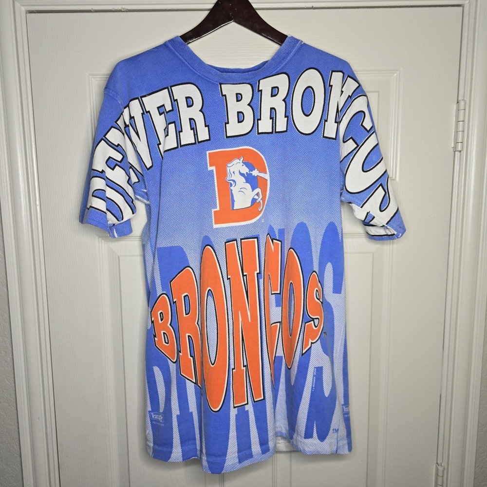 VINTAGE NFL DENVER BRONCOS ALL OVER PRINT 1994 TEE SHIRT M Single Stitch Read!